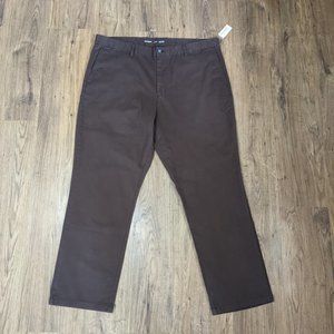 NWT Old Navy Pants Built In Flex Brown Chino Men's 42 x 32 Khaki Stretch
